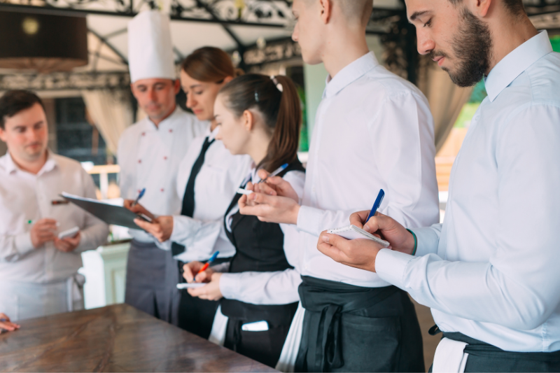 liderazgo en restaurantes: escucha activa